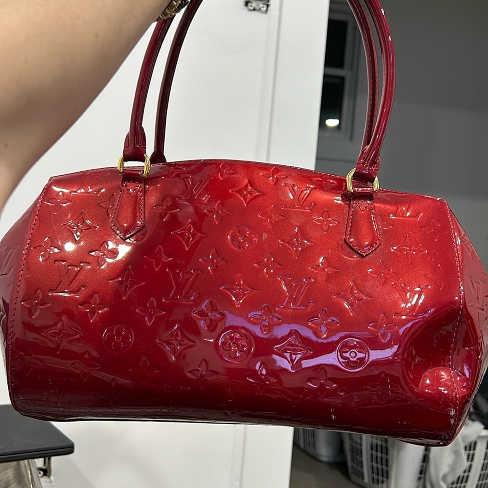 Vernis Sherwood PM Monogram Red GHW